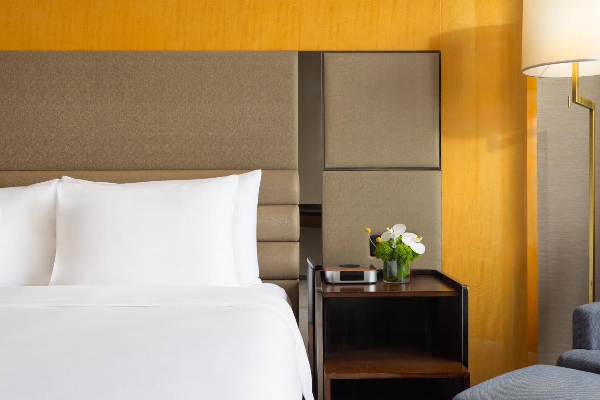 Crowne Plaza Lido By Ihg 5*